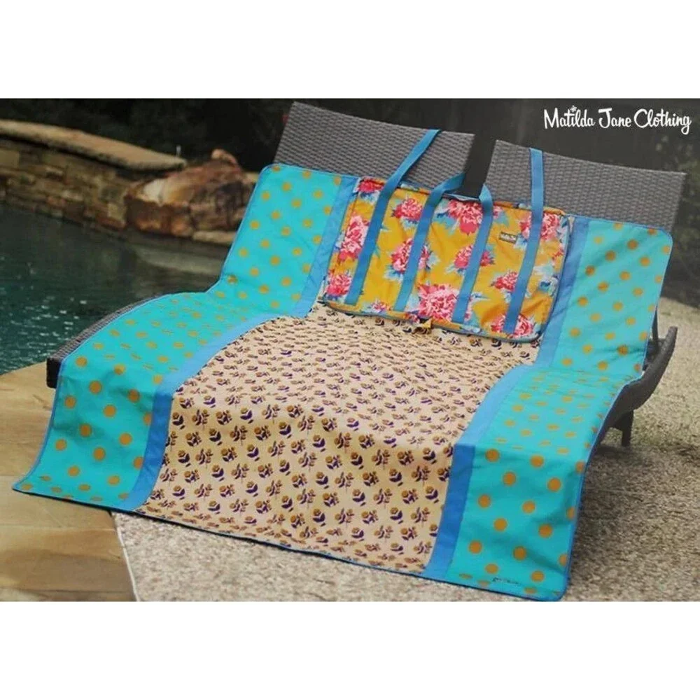 Matilda Jane Floral Camp Beach Bum Fold Up Blanket Mat Carry Tote 54x87 Picnic